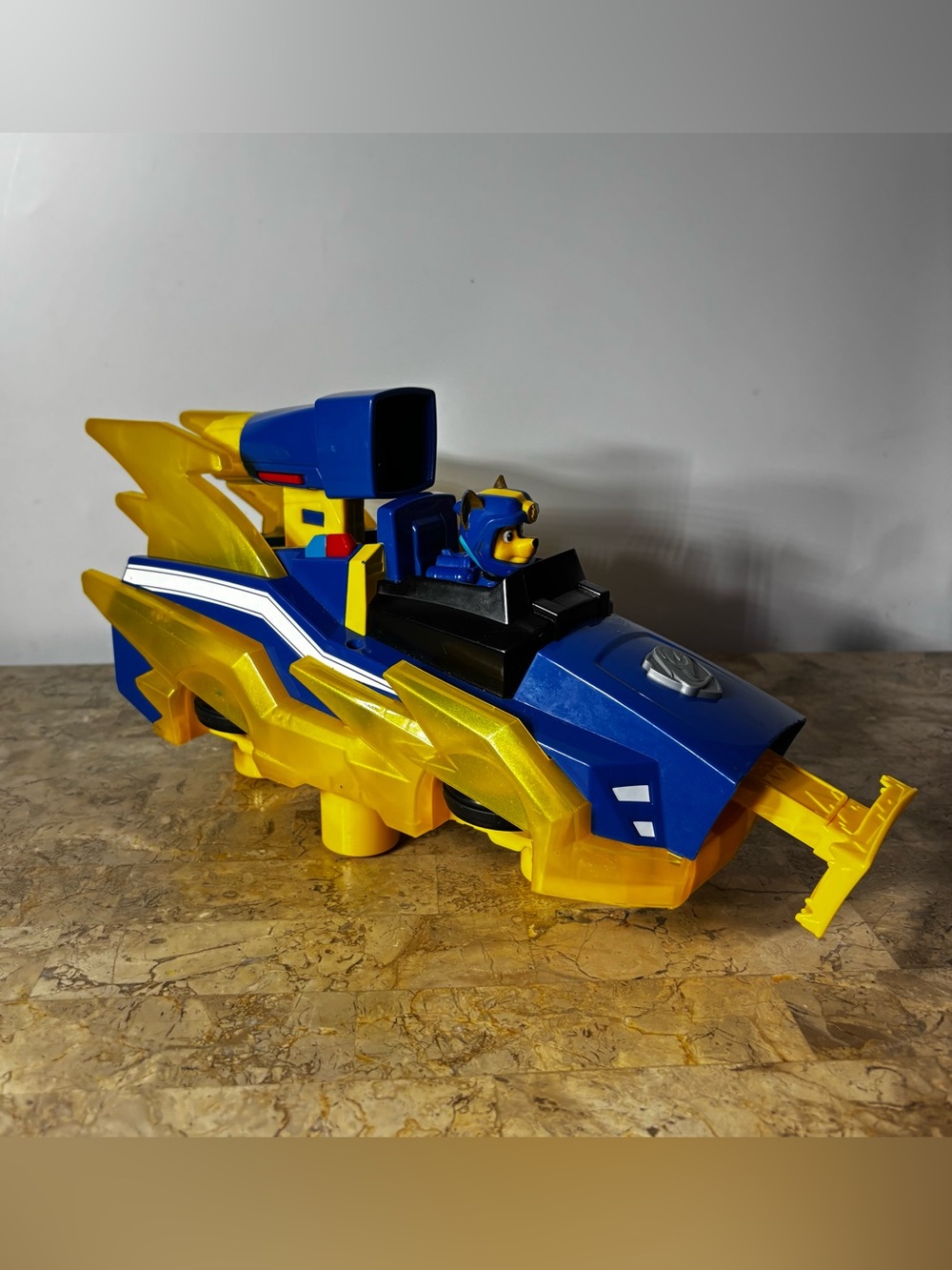 Paw Patrol Mighty Pups Chase Figure Charged Up Transforming Vehicle Spin Master